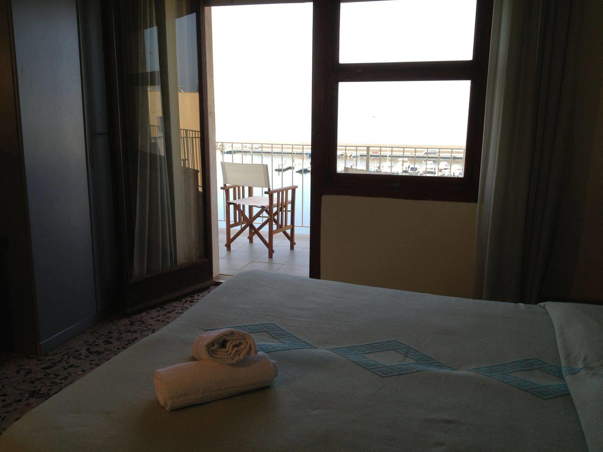 Panorama Hotel Portoscuso Esterno foto