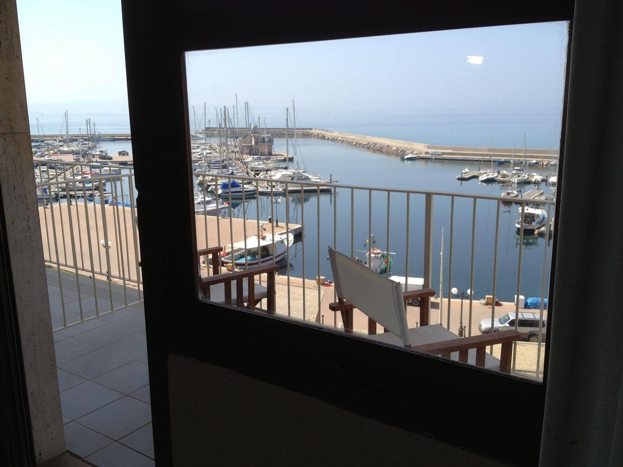 Panorama Hotel Portoscuso Esterno foto